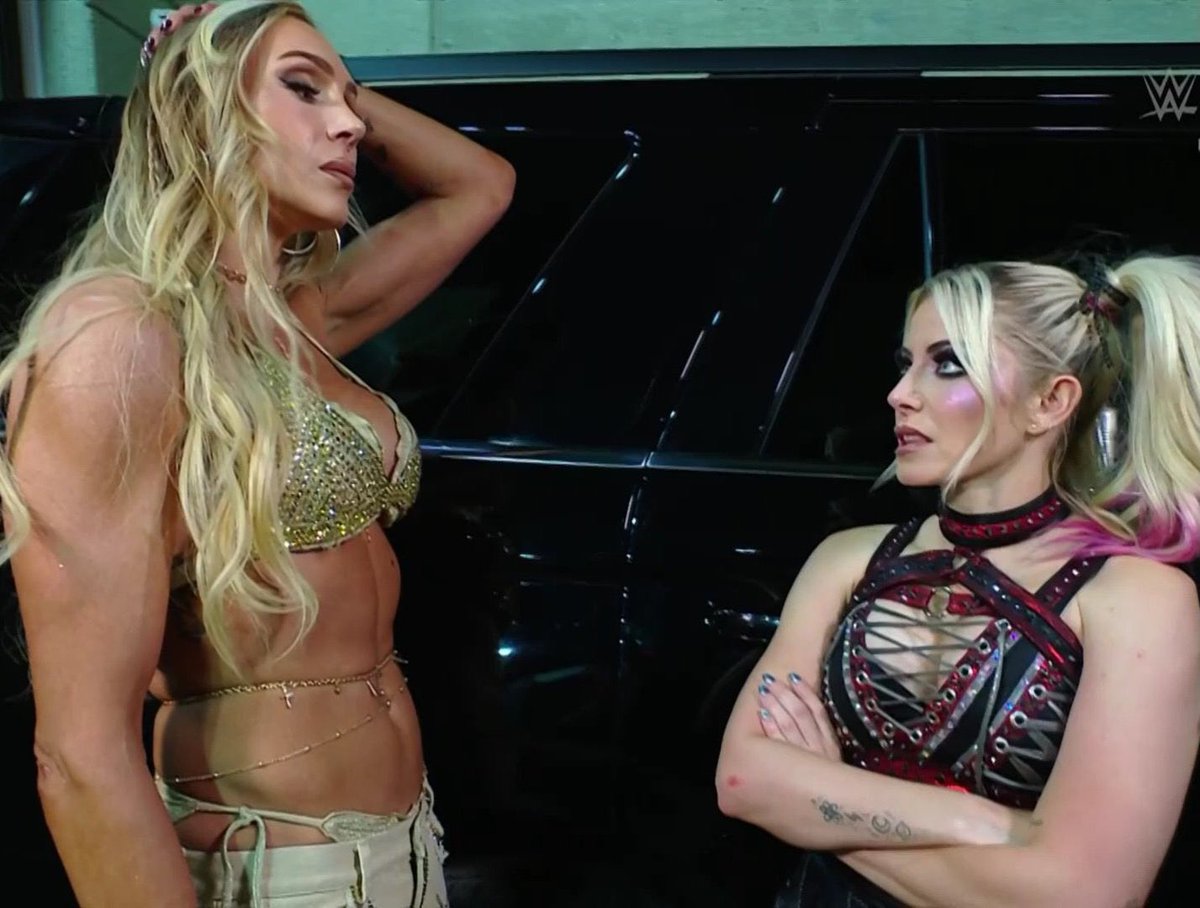 Charlotte Flair tweet media