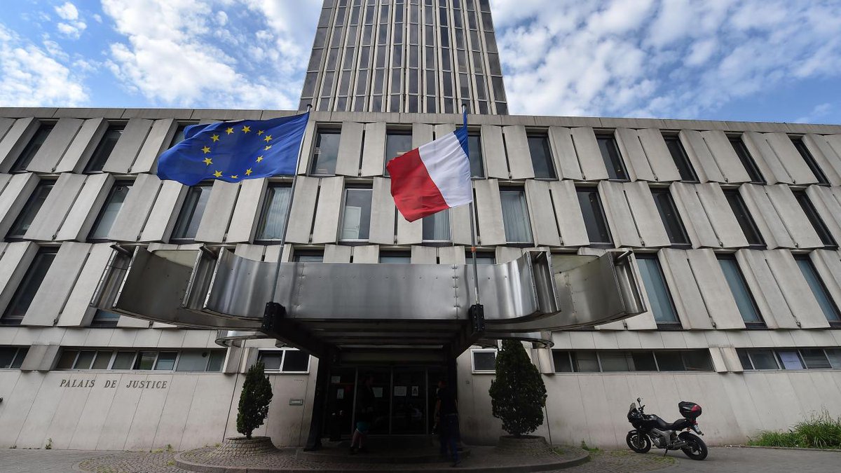 Fdesouche.com est une revue de presse tweet media
