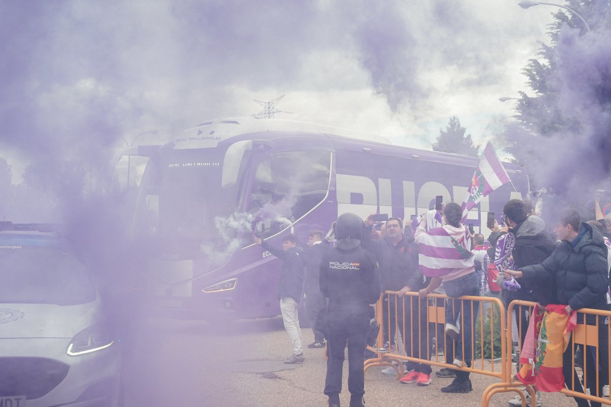 realvalladolid's tweet photo. 𝐓𝐎𝐃𝐎 𝐀𝐋 𝐕𝐈𝐎𝐋𝐄𝐓𝐀. https://t.co/0WxNl1AU8s
