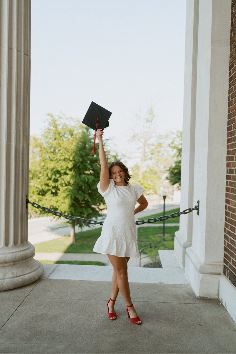 WKUFinancialAid's tweet photo. Happy Graduation Day! 🎓
Two of our full-time staff (Emily and Mariah) graduated with master's degrees, and three student workers (Adyson, Maris, and Nathan) earned their bachelor's. We are so proud of them! Congratulations to all the graduates! 🎓 Go TOPS! https://t.co/q4rrC0ph7q