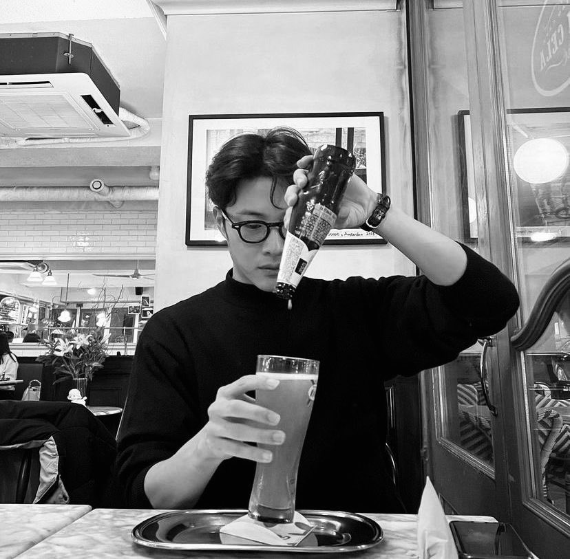 Jongwon. tweet media