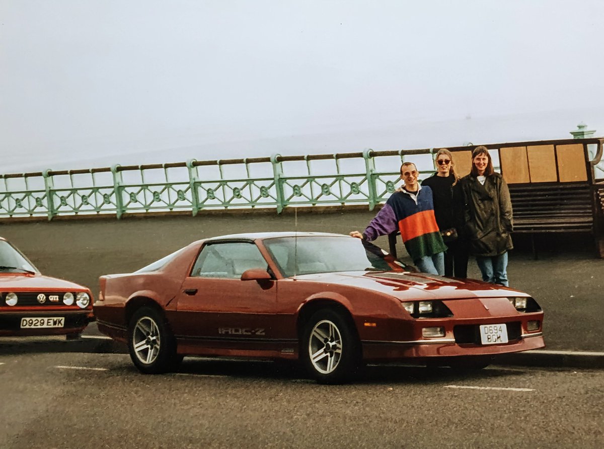 MotoNutJob's tweet photo. #ThrowbackSaturdayfucktherules
#Camaro #IROCZ #WhippleSupercharger
#yesihadhair
#Missdg1andhersister
#Brighton
#GantRugbytopdatesthatmorethananythingelse https://t.co/vN1fUxKTL8