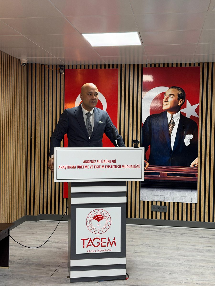 halkelindeislah's tweet photo. Toplantıda 27 yeni teklif, 55 devam eden, 10 sonuç ve 2 güdümlü olmak üzere 94 adet proje görüşülüp karara bağlanmıştır. Emeği geçen üniversite hocalarımıza, enstitü müdürlerimize, araştırmacılarımıza, kamu kurum ve kuruluşları ile özel sektör temsilcilerine teşekkür ederiz. https://t.co/PAUXDbhjlt