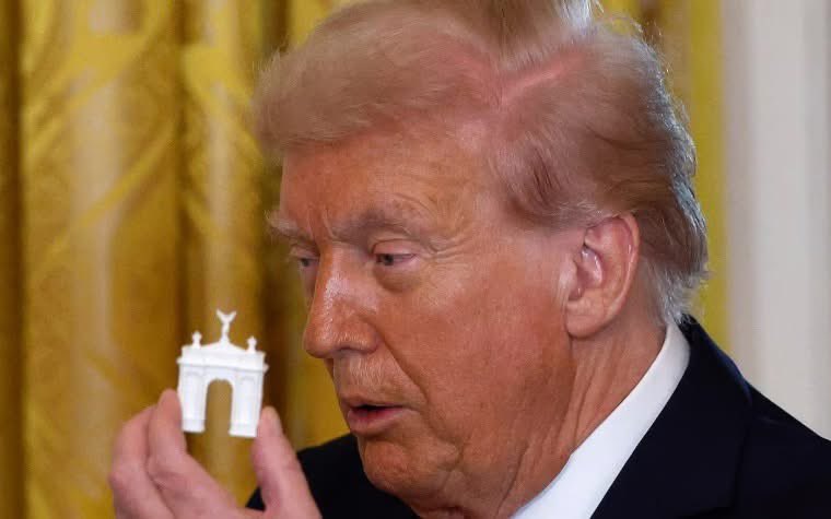 BREAKING: Trump gets caught stealing $400 million from child victims to pay for his stupid arch!

According to ABC News, the Trump administration is nearing a settlement with TikTok for illegally collecting data from children under 13. 

But instead of using the money to protect
