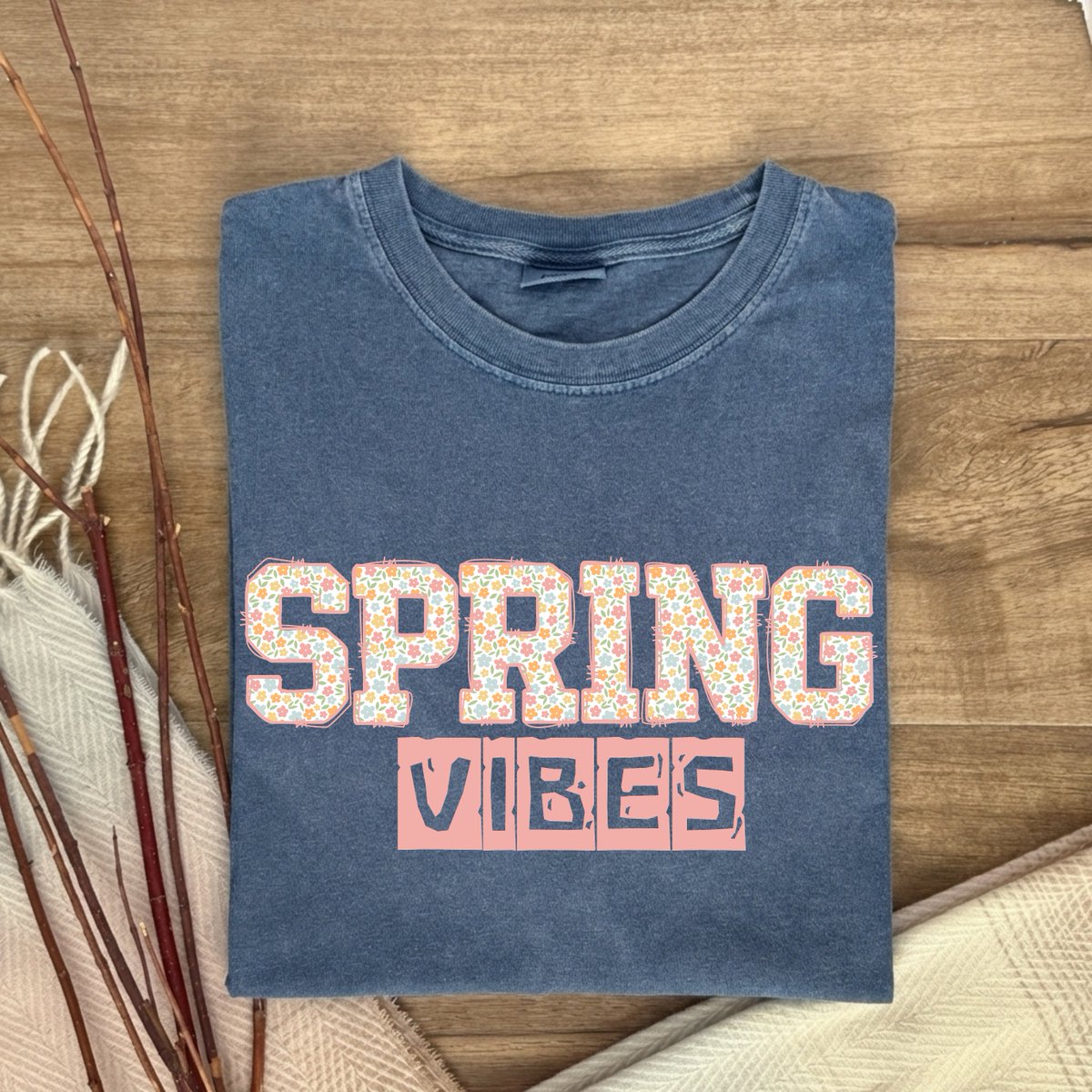 paintfulmind's tweet photo. Retro spring vibes only 🌸✨

This floral spring PNG is perfect for Easter tees, boutique apparel &amp; trendy sublimation projects 🌷🐣

Cute flowers + retro aesthetic = spring bestseller potential 💖
https://t.co/5N1mXOOVbZ

#SpringPNG  #FloralDesign #Sublimation  #POD #EtsySeller https://t.co/dsK4sLaKVl