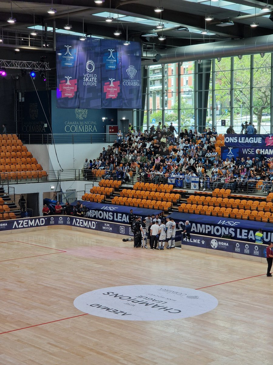 Perdeu a melhor equipa embora por culpa própria. Mas que senhora equipa. Bravo, rapazes 💪💙