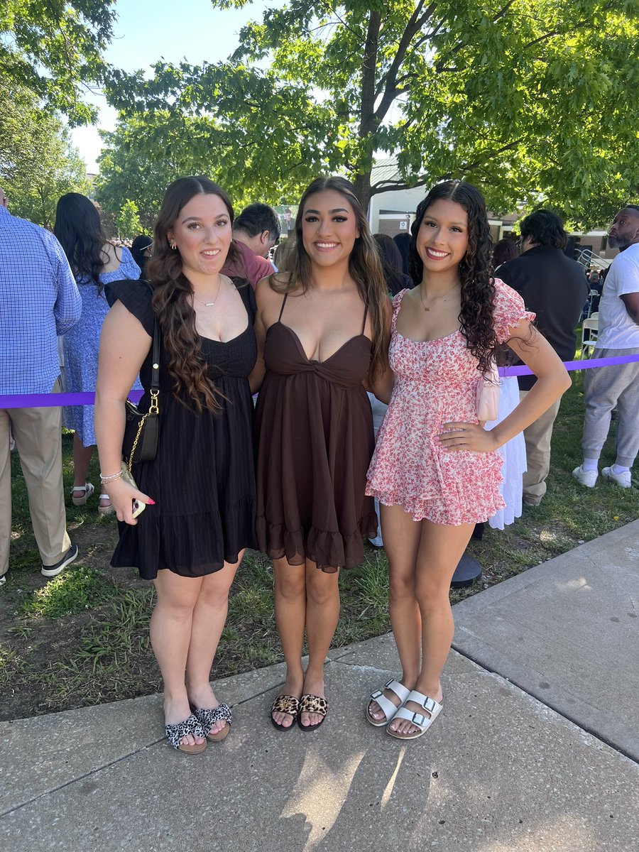Avila Glitter Girls tweet media
