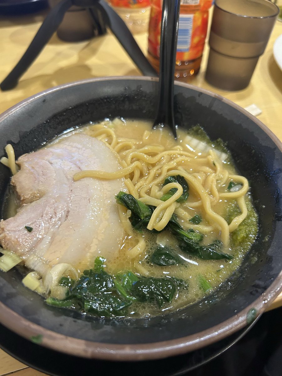 numatoshiyan's tweet photo. 食いかけ飯テロ https://t.co/LyRub4KCFm