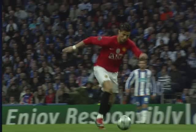 Cunha anytime he receives a pass from Bruno