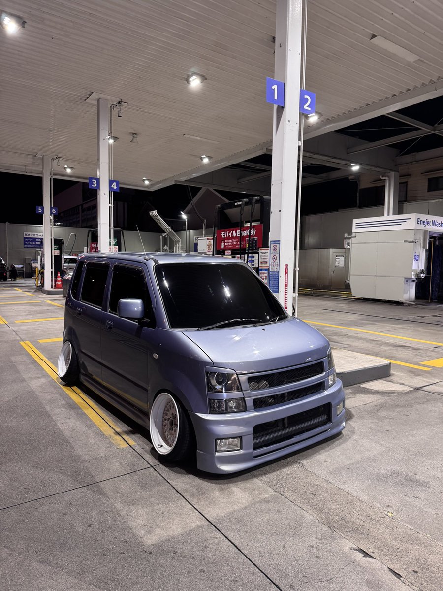 かずさん tweet media
