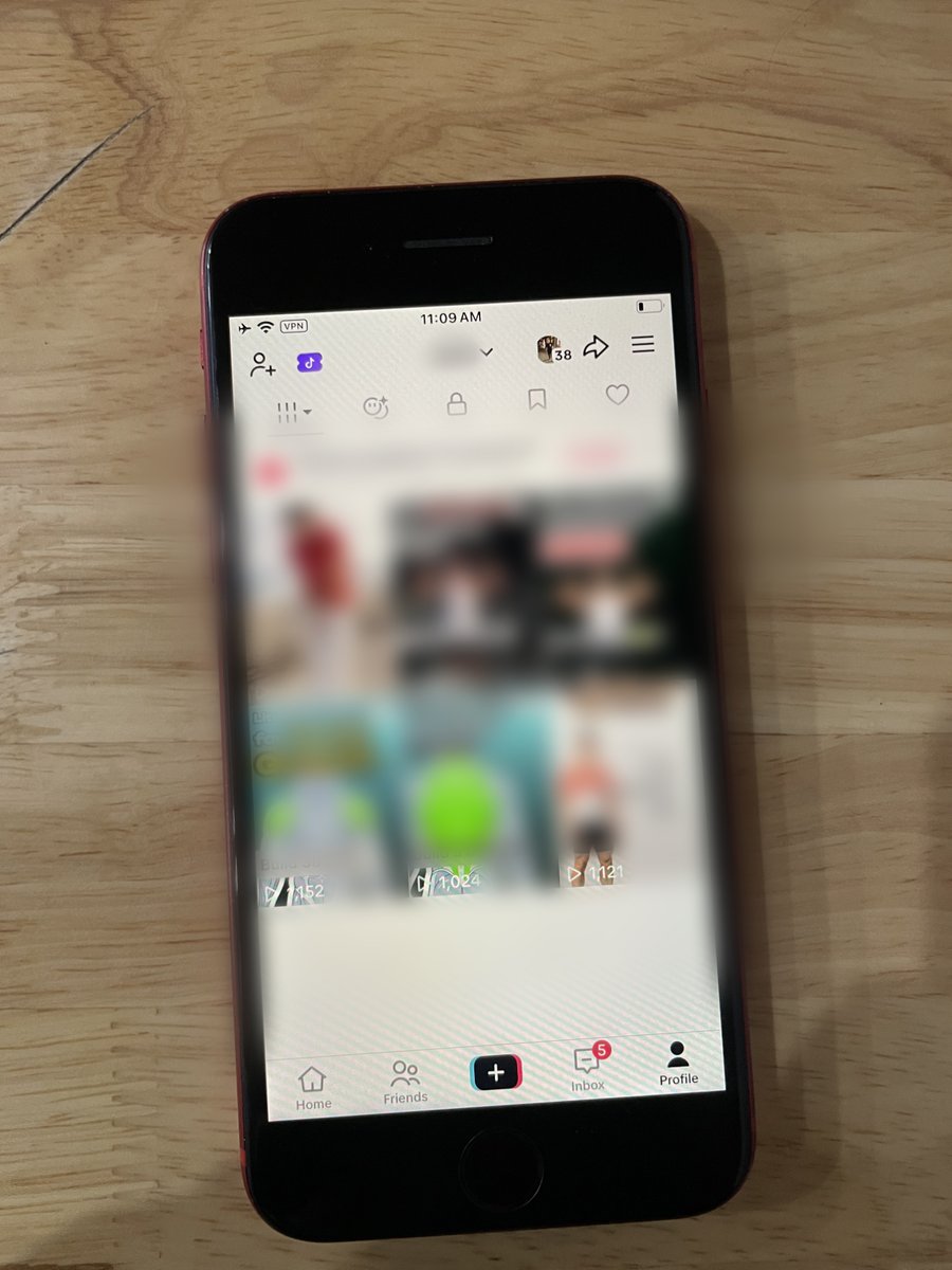 jogicodes's tweet photo. This is how you get 1000+ views on TikTok USA

- Get a new or used iPhone, any old iPhone works

- Factory reset the phone, create new apple ID

- Make sure your device is set up correctly

- Follow the warmup protocol religiously

- get TikTok from the US app store

- post to Tik Tok

➡️ watch the views come in 🎉

(complete guide below )