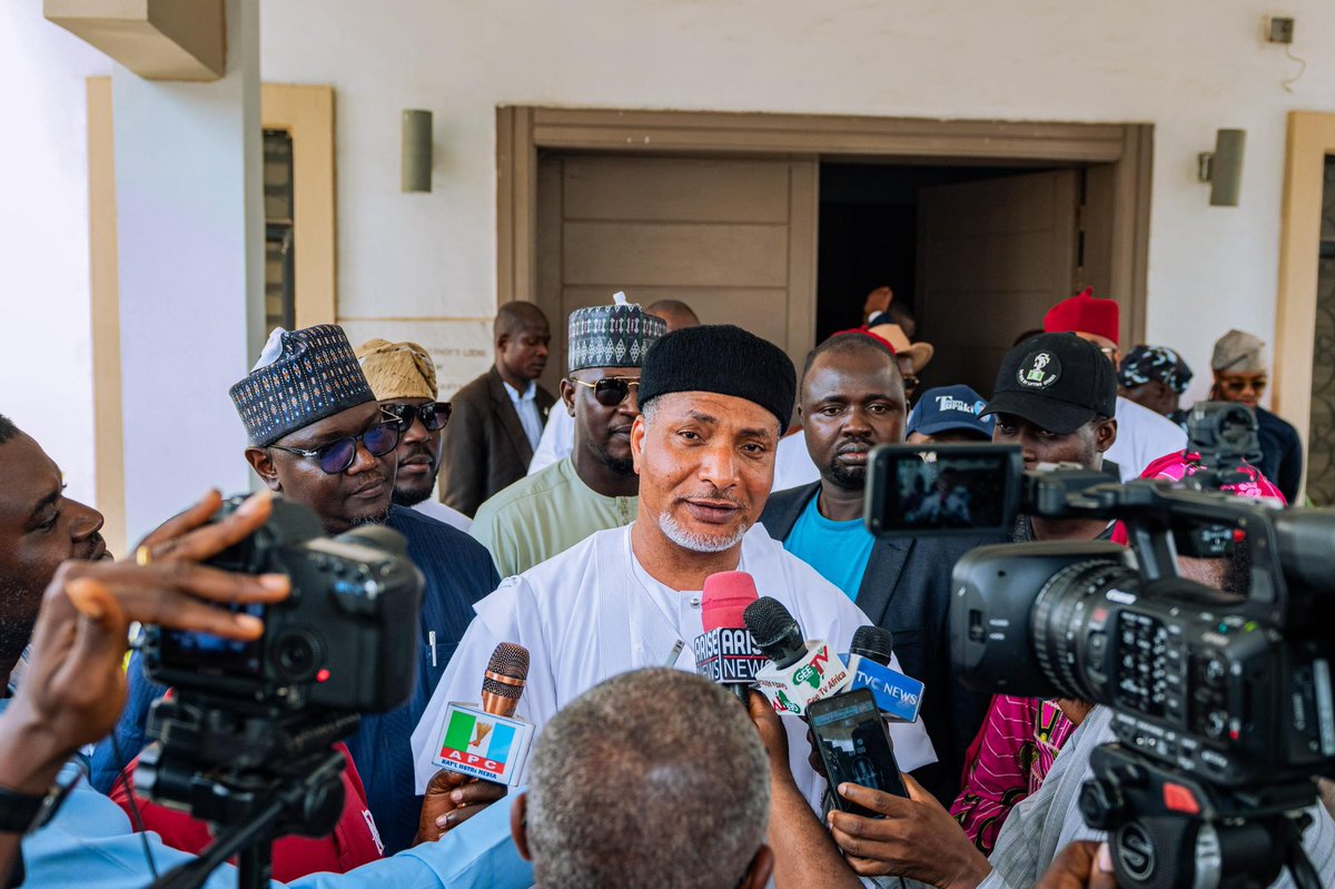 RealMallamSaliu's tweet photo. Earlier today, I appeared before the Screening Committee of our great party, the All Progressives Congress (APC), ahead of the 2027 Kwara State Governorship Primary Elections.

I am grateful to the leadership of our party, my supporters, and the good people of Kwara State for their prayers, encouragement, and support throughout this process. 

Together, we will continue to move Kwara forward.

SM
