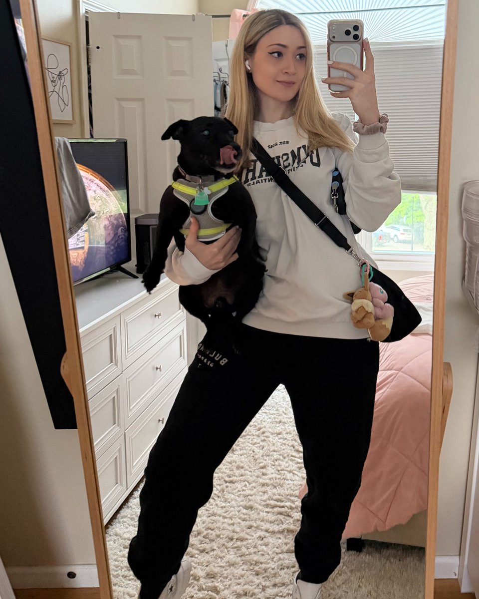 Michelle Otter 🏳️⚧️🦦 tweet media