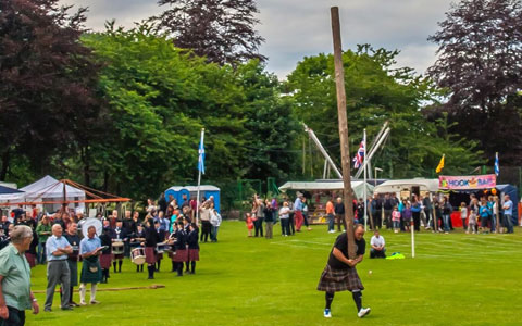 ForrestMark's tweet photo. Sunday Breakfast enjoys one of David Attenborough's finest series from 2015, reflects on the first day of the Highland Games 2026 and persuades you to love the 1990s most ubiquitous ring tone. Immerse yourself in the music 6.30am - 9am @BBCRadio3 https://t.co/lnLzQkwnPP