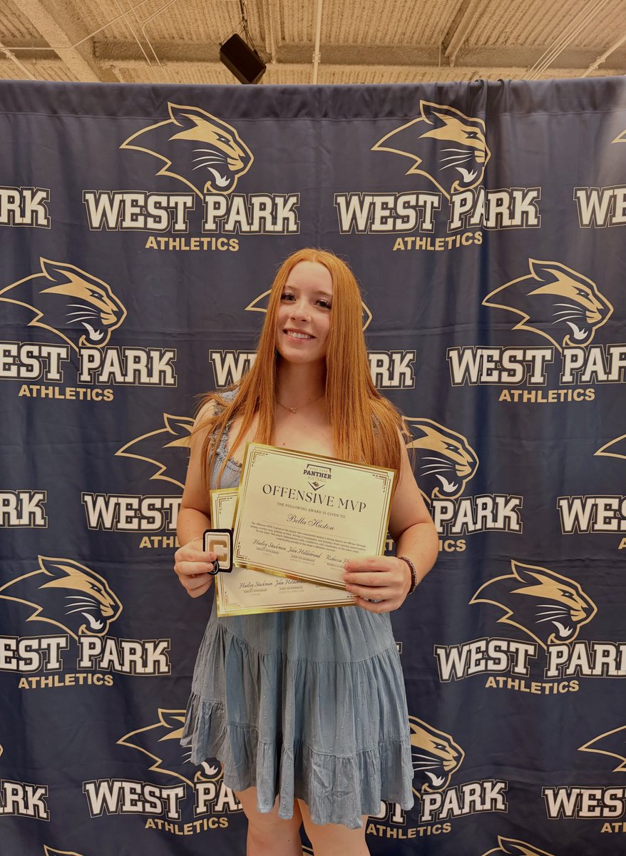 FCLelesVeasey's tweet photo. Offensive player of the year award, scholar athlete award, team captain. 
Stats 
BA .508 (#1 on the team, 2 in League) 
HR 7 (#1 in League) 
Slugging 1.017 (#1 in League) 
RBI 32 (#1 in League) https://t.co/nzUIRAqPFi