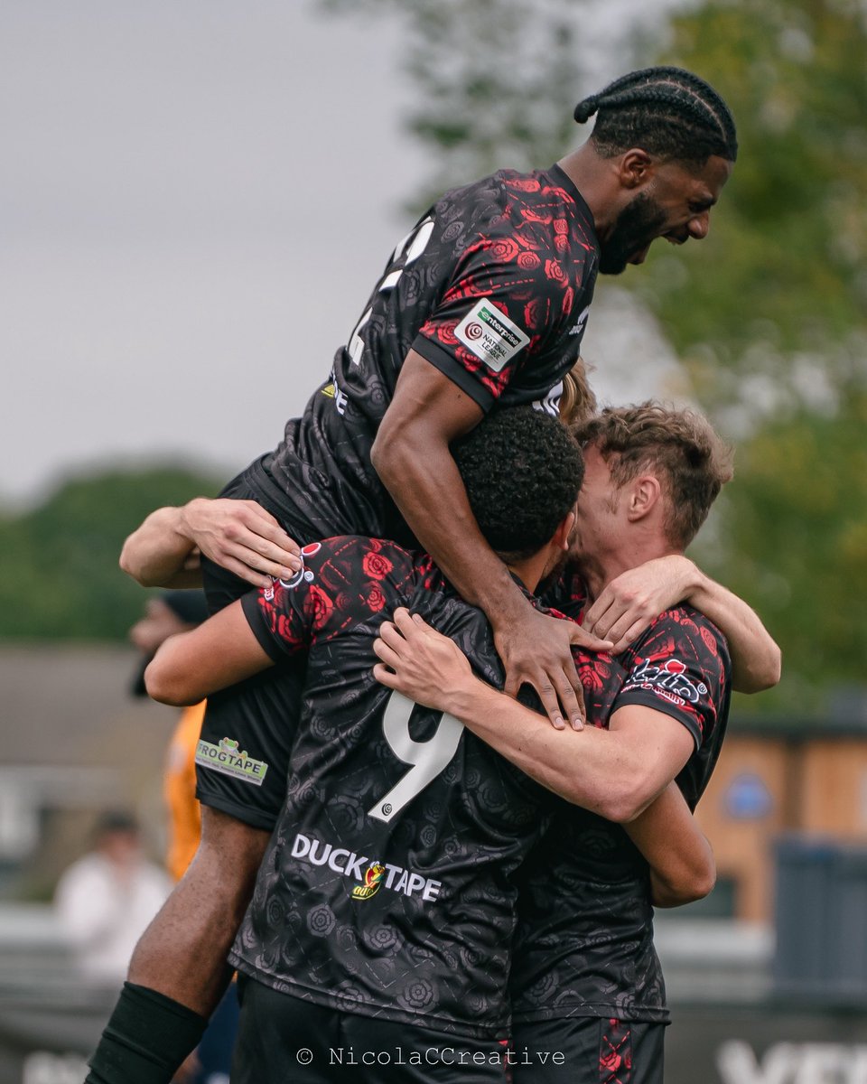 Hemel Hempstead Town FC tweet media