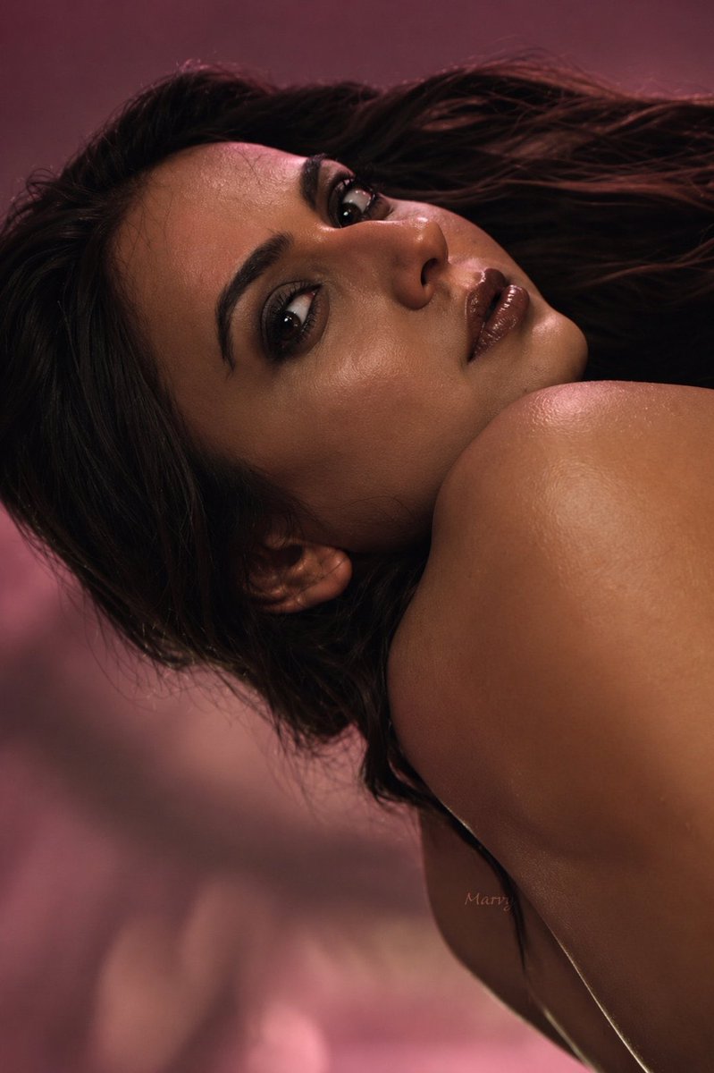 vixens addict tweet media