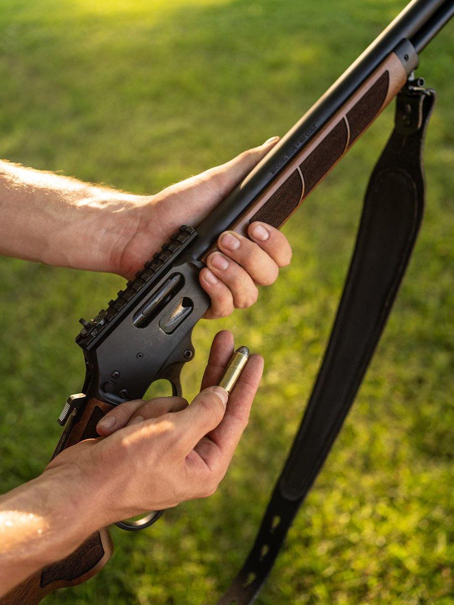 Smith & Wesson Inc. tweet media