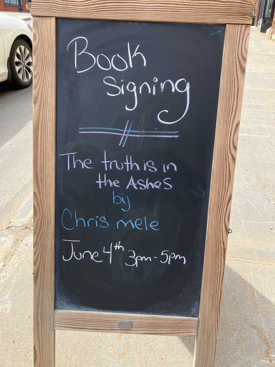 MeleChristopher's tweet photo. Whoo-hoo! See you at The Book Nook,LLC in Saranac Lake next month. Looking forward to it! https://t.co/XiiIDv1kt0