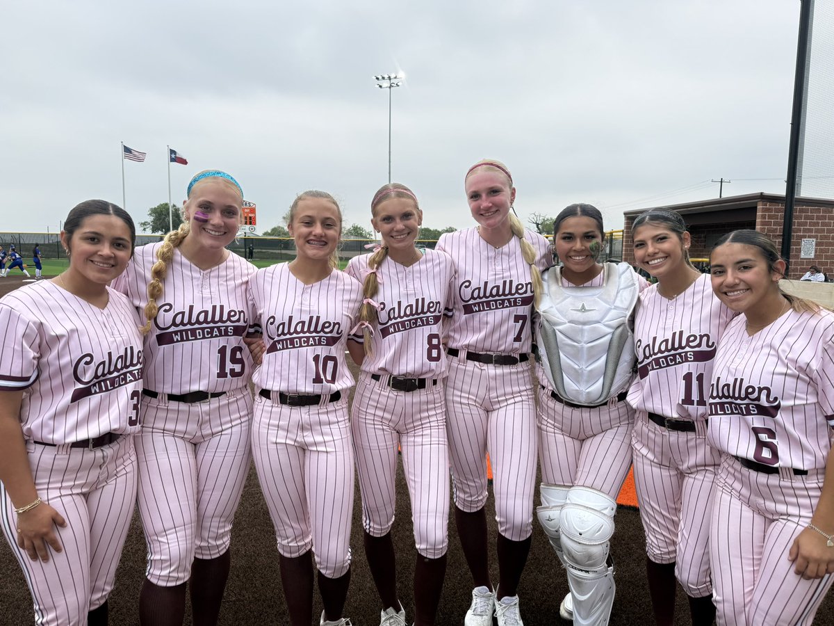 BraelynBailey13's tweet photo. Amazing win last night for the Catโs against Somerset! I had 2 walks and hit a double. Congrats @Kylie_2K9 and @kris_leal2026 for hitting a homer. Next upโฆround 4! Letโs go Catโs!! #chasing4 @Tflolentz @CoachLopee @mrazzo4 @Calallen_SBall @UTAMavsSB https://t.co/wKNBHC9Gcu