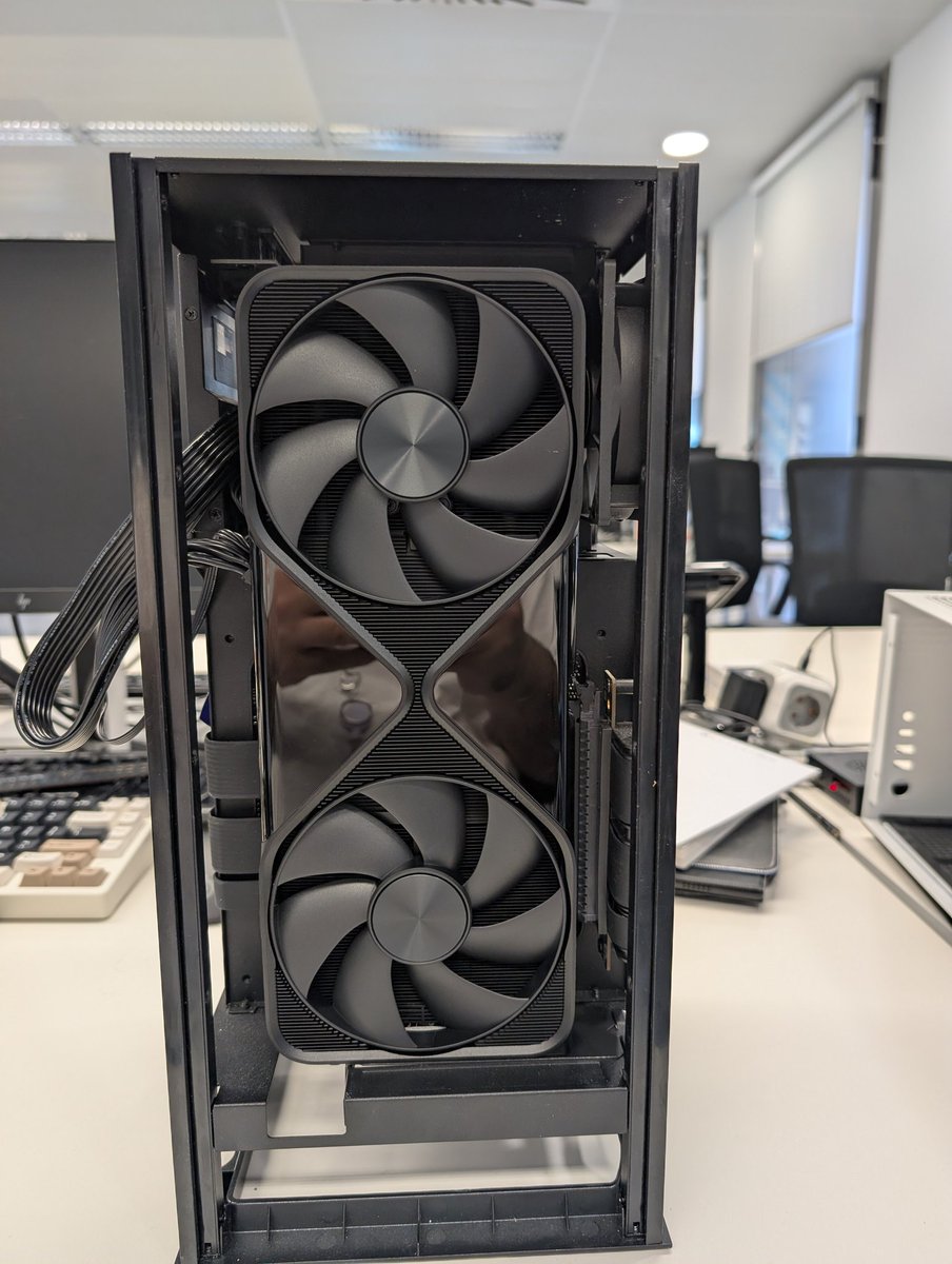joseplcam's tweet photo. The build/pc case for the RTX pro 6000 is so clean https://t.co/WXSW483YYi