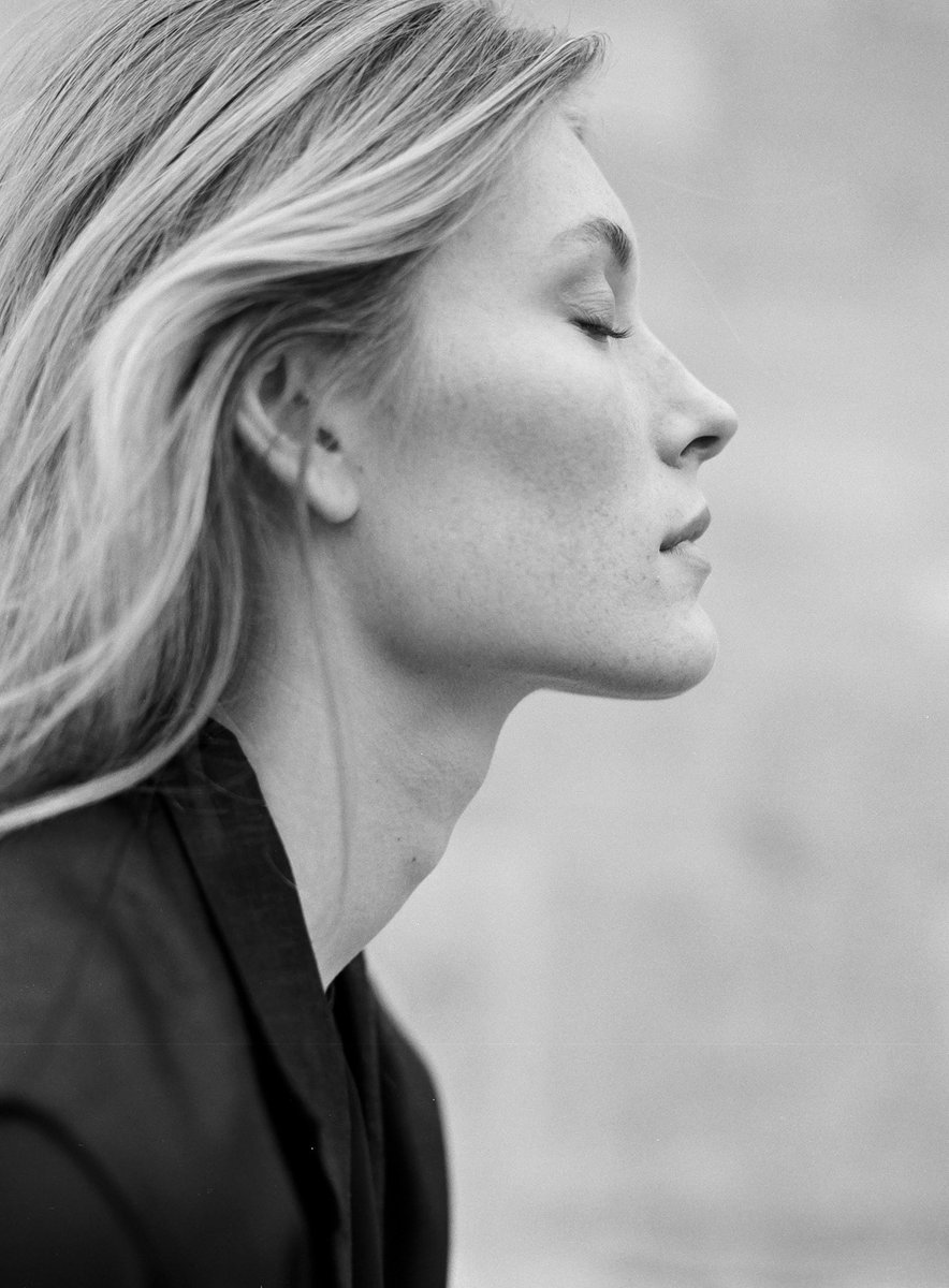 ღ Elle ღ tweet media