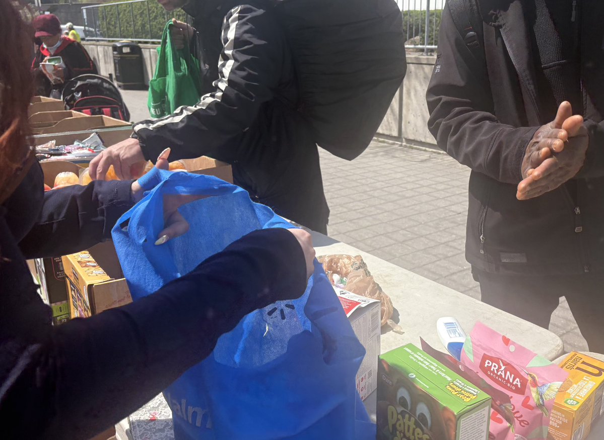 Imagine wearing all your clothes and carrying your bed and shelter on your back while you go and wait in a food line for 5 hours. 85,000 people in Ontario suffer in homelessness. It’s unconscionable. #Onpoli