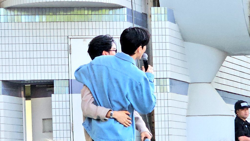 มุมตรงว่าเขินแล้ว มุมข้างชั้นเป็นลิงกว่าเดิมอีก 🫪