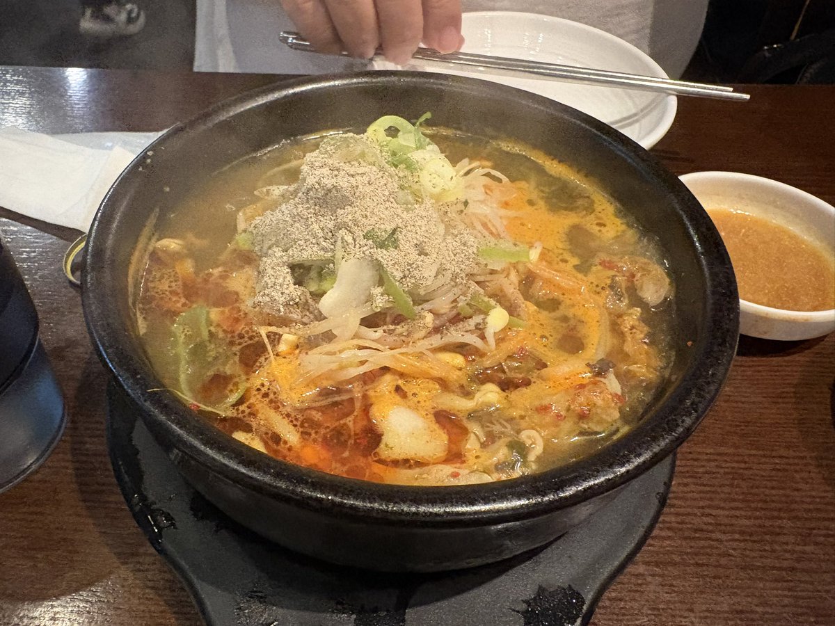 당그니 tweet media