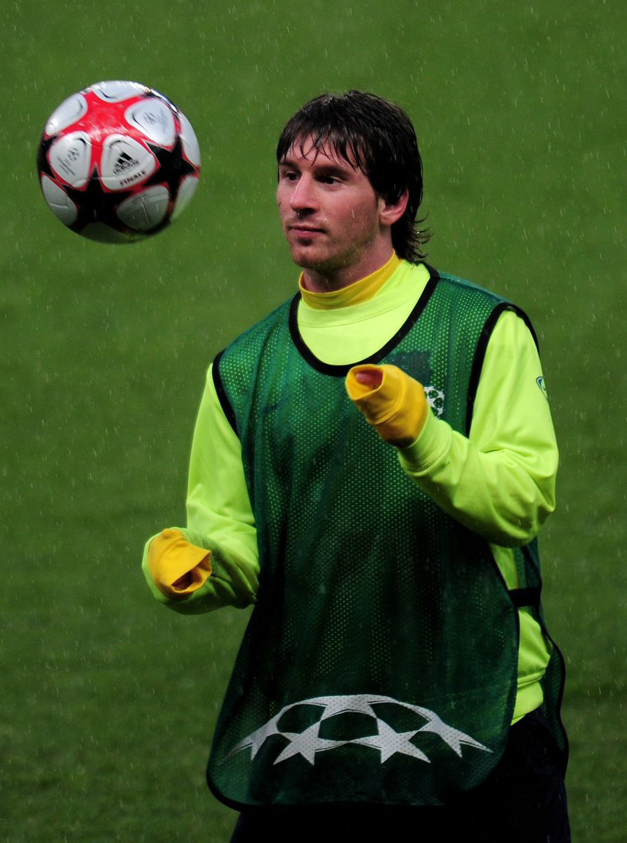 lionel messi archiv (@leomessiarchiv) on Twitter photo 