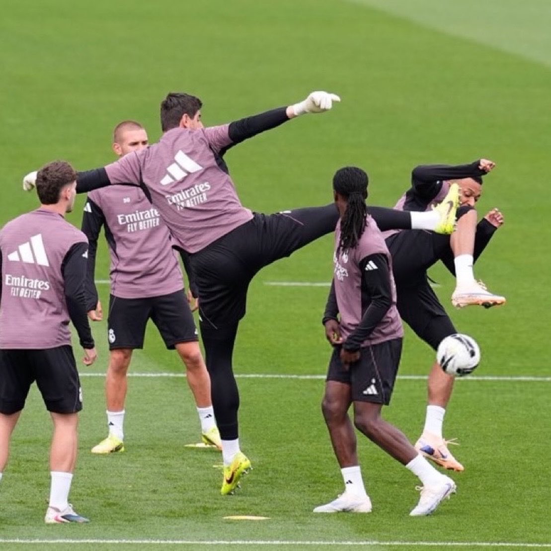 Out Of Context Football (@nocontextfooty) on Twitter photo 