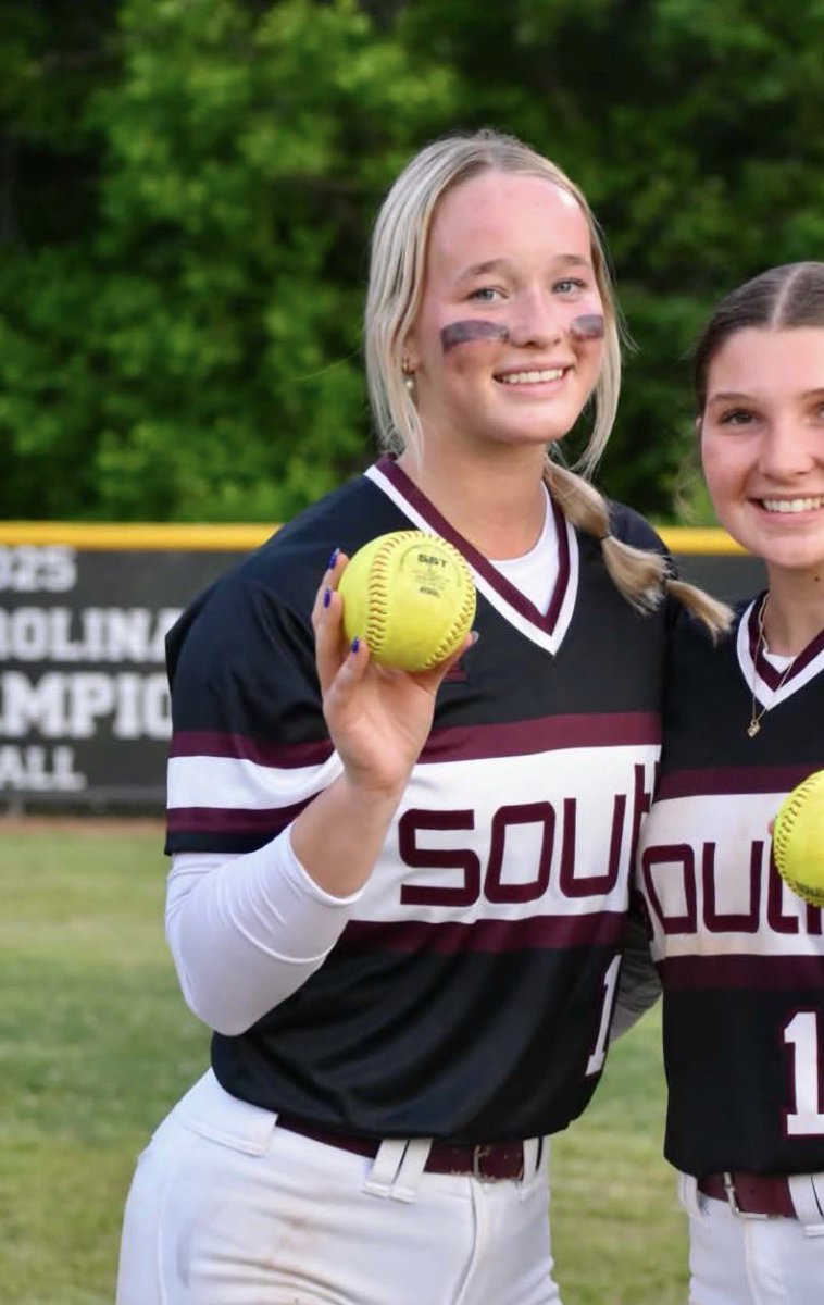 ArmorEliteFox's tweet photo. Our Maddy Moore (2028 P/1B uncommitted) launches a 2 run shot and pitches a 5 inning shutout in the circle. Her performance and a great team effort gets them a 14-0 win and they march on in their NCHSAA 6A State playoff run. Way to go Maddy bomb #8!! #ArmorUp #ProvenElite @ArmorEliteFP @MaddyM_2028 

@ExtraInningSB @LineDsoftball @BrenttEads @fastpitchwatch @PrepSoftball @SoftbalAmerica @IHartFastpitch @SoftballDown @TopPreps @DirectRecruits @5_recruiting @SBRRetweets @CoastRecruits @FastpitchAthRec @TOP_D1RECRUITS @MidwestPremierS @RecruitMatador