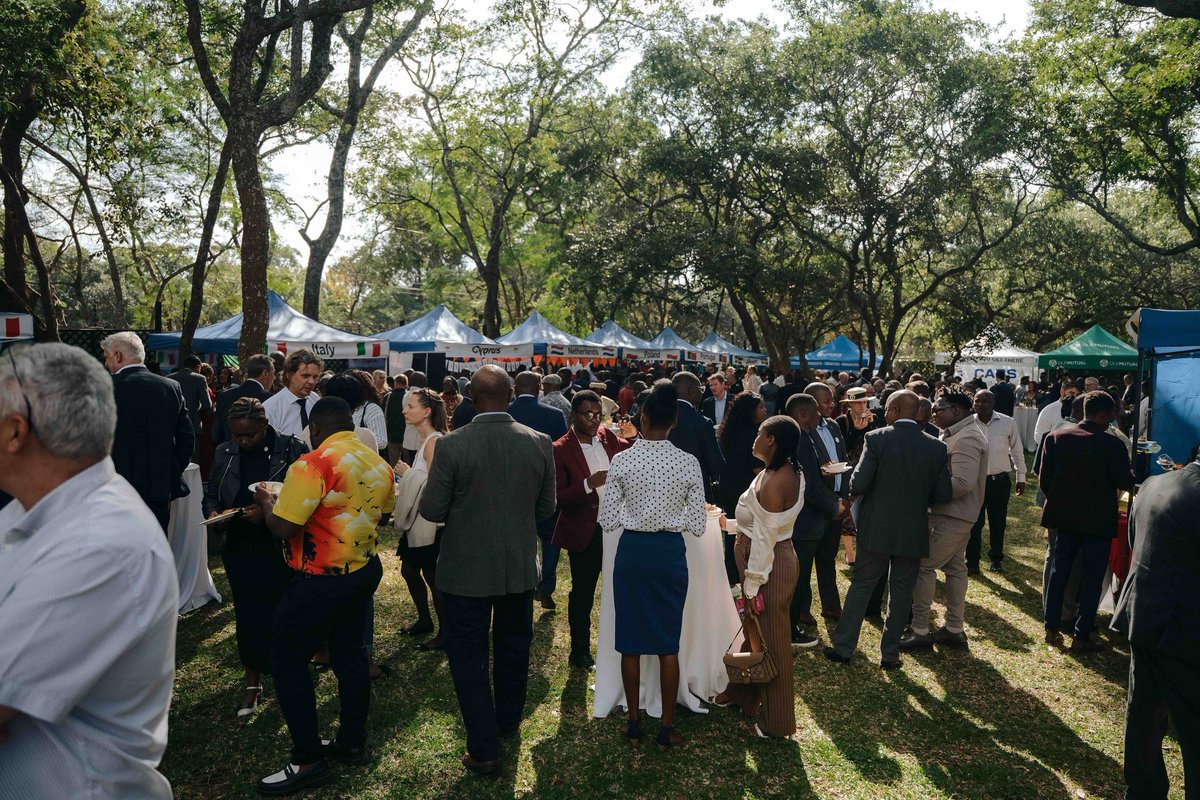 euinzim's tweet photo. 🇪🇺 Europe Day 2026 in Zimbabwe 🇿🇼

The EU in Zimbabwe celebrated #EuropeDay together with the Guest of Honour, Acting Minister of Foreign Affairs and International Trade, Hon. Dr. Frederick Shava, alongside EU Ambassadors, Honorary Consuls, partners, and friends of the EU.

In her remarks, 🇪🇺EU Ambassador H.E.  @HagemannKatrin reaffirmed the EU’s commitment to partnership with Zimbabwe—grounded in mutual respect, dialogue, and shared ambition.

Together as #TeamEurope, we celebrate unity in diversity and continue working towards a more inclusive, sustainable, and prosperous future. 🇪🇺🤝🇿🇼

More to come from this year's  #EuropeDay celebration!
#EUinZim🇪🇺🇿🇼