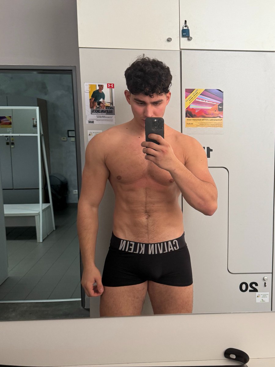 itspaulgainz's tweet photo. Bad decision felt too right so I just kept making it worse https://t.co/vxLkr8cD05