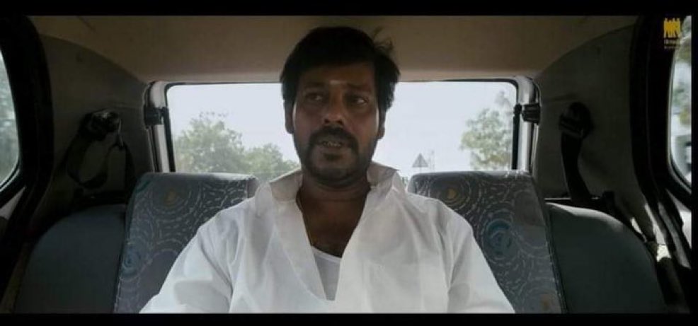 Vampire_Karthik's tweet photo. Governor: Vijay majority oda varan Flight ah kerala ku vidu https://t.co/Fr1AquBT2o