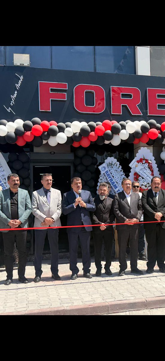 selahattingrkn's tweet photo. Malatya’mızda hizmete sunulan Forever Deluxe Spor Kompleksi’nin açılışını gerçekleştirdik. Şehrimize ve bölgemize hayırlı uğurlu olmasını diliyor, emeği geçen herkese teşekkür ediyorum. https://t.co/zIW8MJZNw6