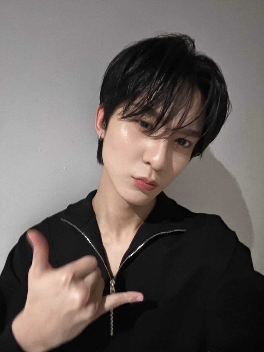 ขอบคุณนะคับมาหากันน มาหากันอีกน้า
 วันนี้ริวกระโดดจนเหนื่อยอ่ะ555 สนุกมั้ยคับบ

MINI SHOWCASE RYUJINPATJI
#The1xRyujinPatji