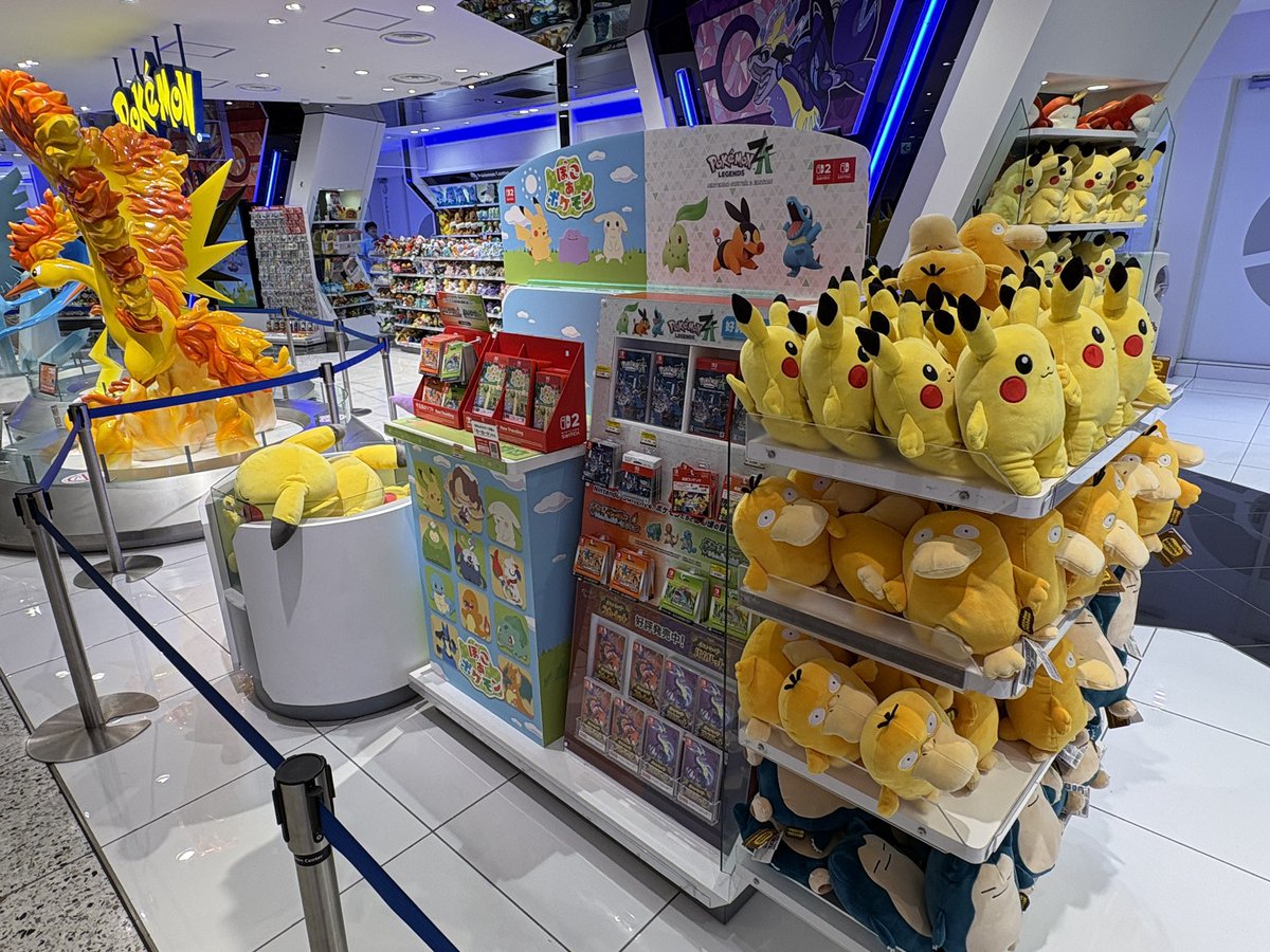 心斎橋のポケモンセンターオーサカDXに立ち寄った。 数分で20時の閉店💦💦