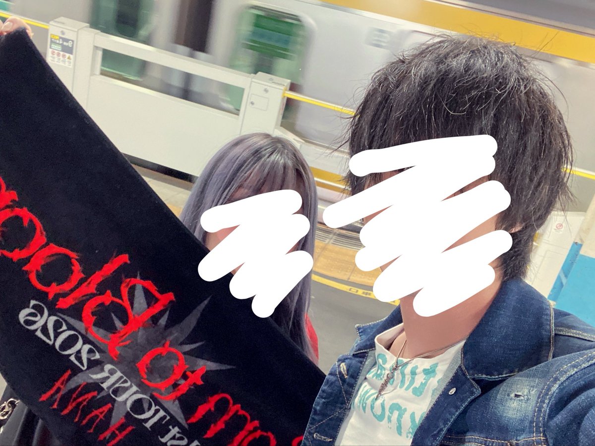 bee___87's tweet photo. 旦那と市川ホルツ参戦してきました〜‼️
NAOKOがプードルみたいでと〜ってもかわいかったです🫶
こんな近くで見れることもうないだろうな😖最高の思い出ができて幸せ🌹💜

#HANA
#BorntoBloom https://t.co/v29CqVzZmi