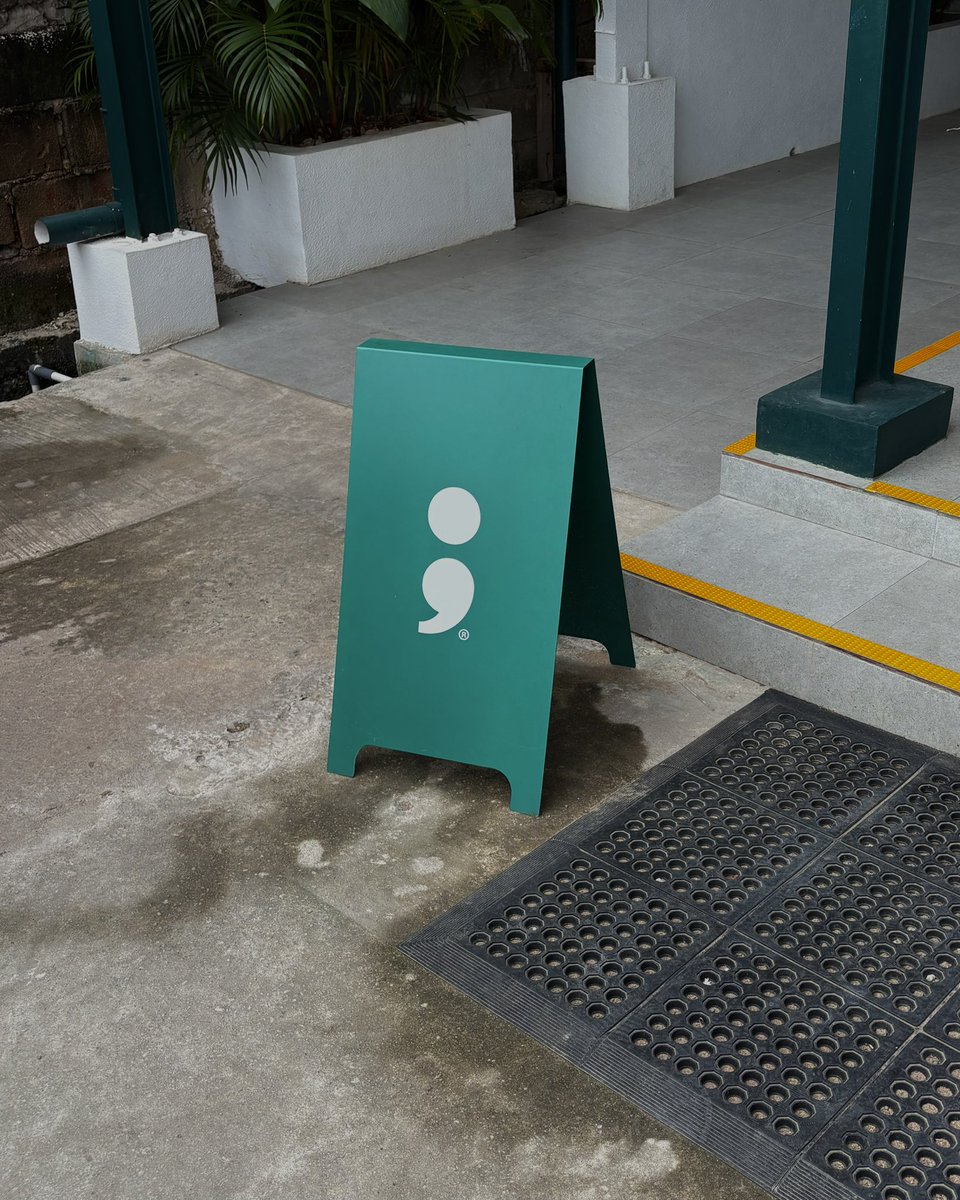 𝐸 tweet media