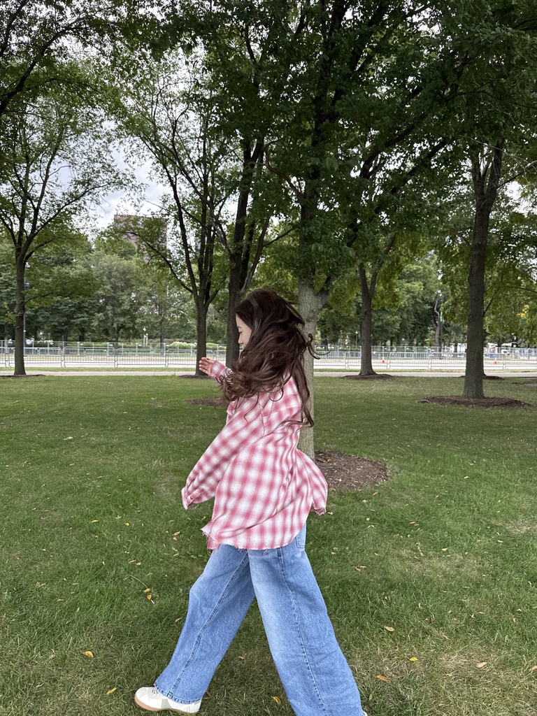 fimsdm's tweet photo. 250923 🦢📸💬 [13:42]

gift/hidden pictures

🦢📸
🦢: and what do you think
🦢: of the art of my hair?
🦢: ㅋㅋㅋㅋㅋㅋㅋㅋㅋ

[13:43]

🦢: lion girl
🦢: ㅋㅋㅋㅋㅋㅋ
🦢: the weather was so nice at that time

[13:44]

🦢: the video was so cute🥺
🦢: it already feels like a memory….ㅋㅋㅋㅋㅋ

[13:45]

🦢: it was so fun
🦢: i really loved
🦢: the deer competition 🦌

[13:46]

🦢: ㅋㅋㅋㅋㅋ