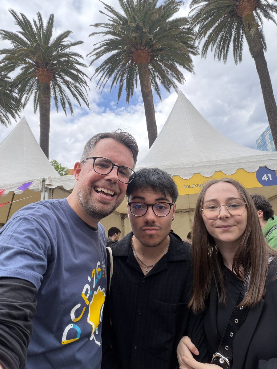 cienZiamos's tweet photo. Ver a los amigos siempre es un placer #clubdeciencia #iesdepastoriza #cienziamos #dcr2026 #ciencianarua2026 https://t.co/FFX55Z7h1a