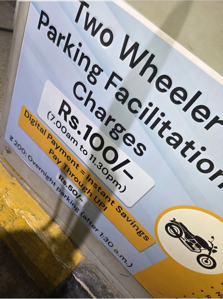 j_gorivale's tweet photo. Why is there such a massive difference in parking charges? Oberoi Mall charges ₹100 for cash, forcing a 50% "discount" only via UPI. If the parking is "at owner’s risk" and provides no extra safety.
@jagograhakjago @mybmc @OberoiMall https://t.co/d40fvH1i0y