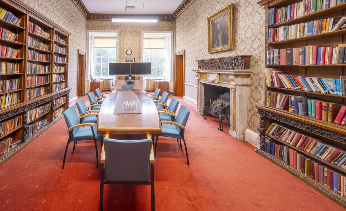 NewbattleTweets's tweet photo. Our Boardroom is ideal for strategy days and high‑level meetings — private, characterful and fully equipped for focused decision‑making.

📩 Book a showaround: events@nac.ac.uk
🔗 https://t.co/jRcTwKXAoq https://t.co/lTUxGIoyFy