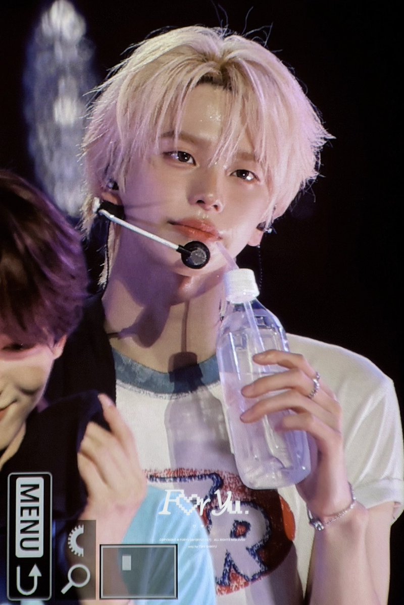 뽀유..♡ഒ tweet media