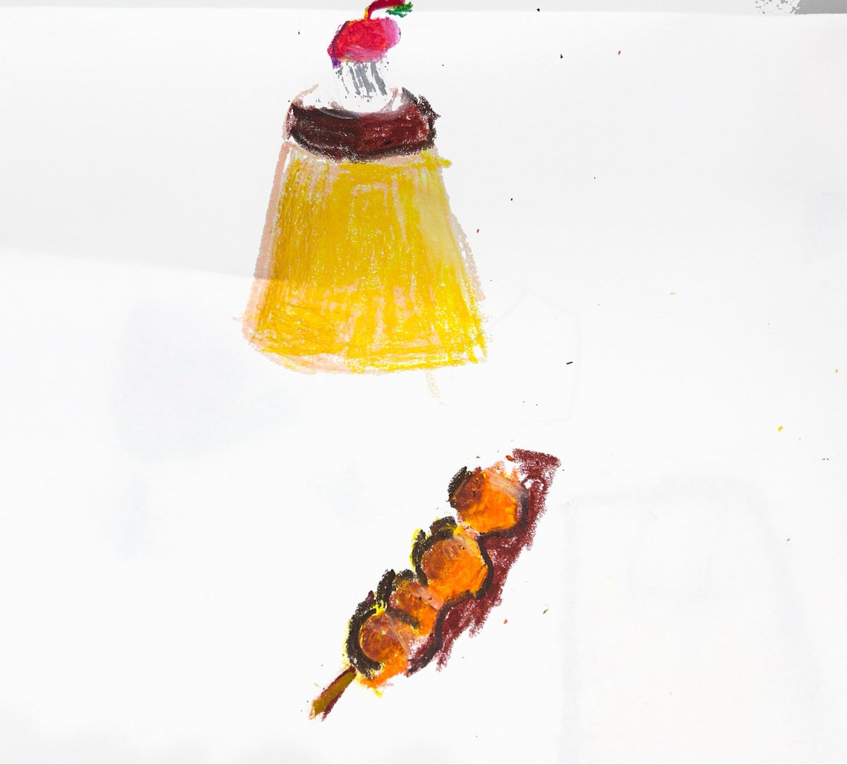←4歳 7歳→ 絵が得意ではない我が子達も楽しみながら描けていたので