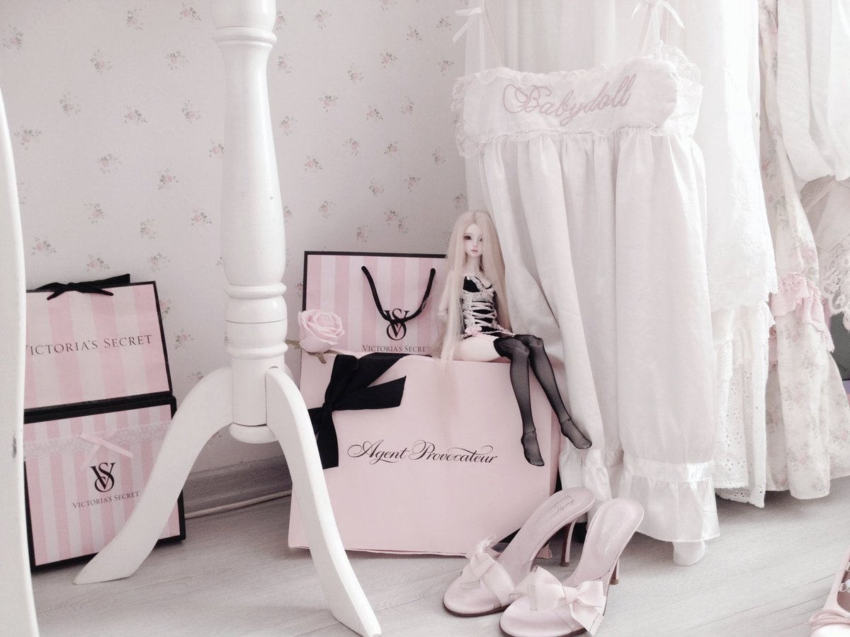мария ♡ྀི tweet media