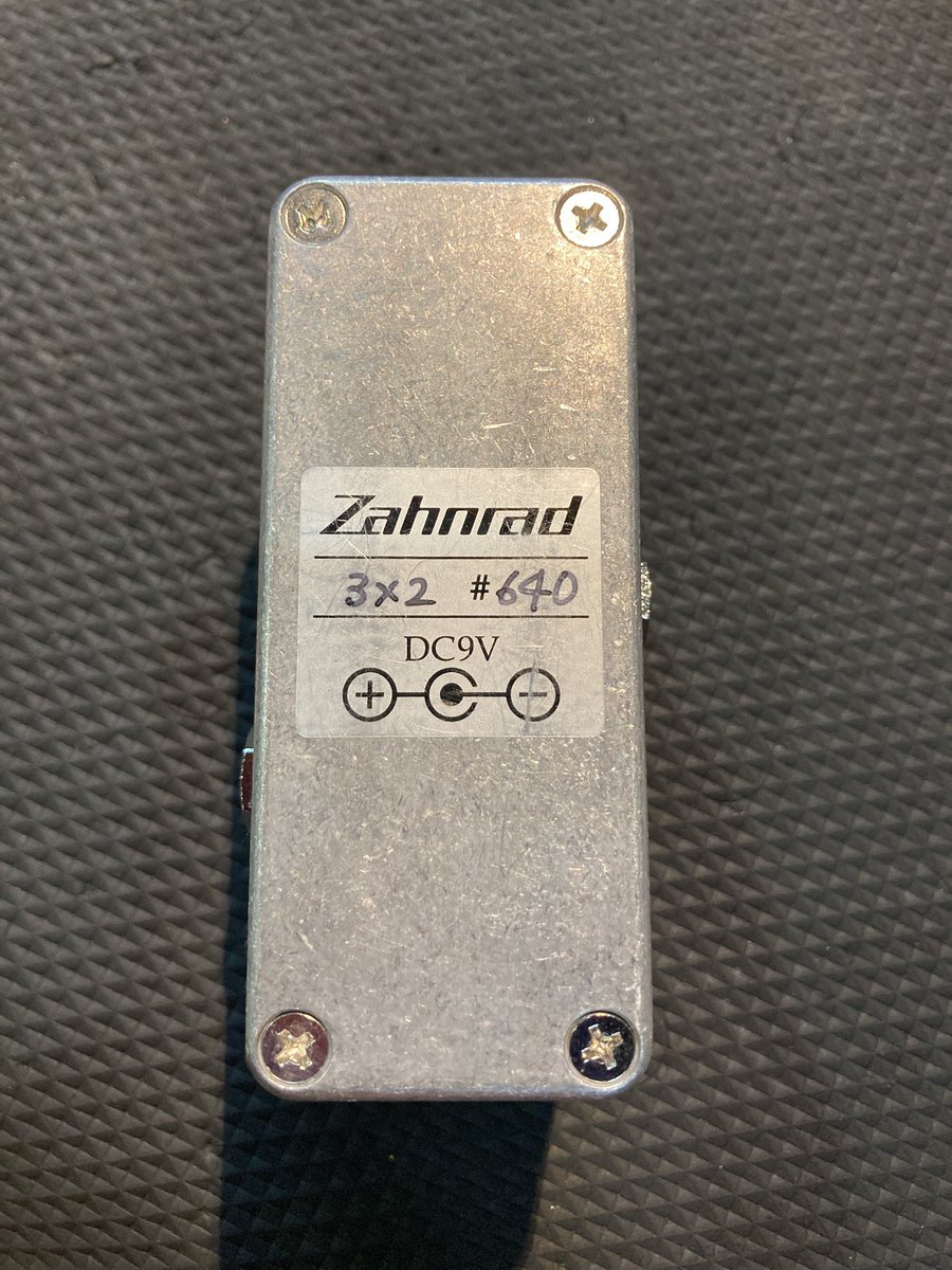 New arrival !!! Zahnrad 3×2 Fender60年代ブラックフェイスを 再現