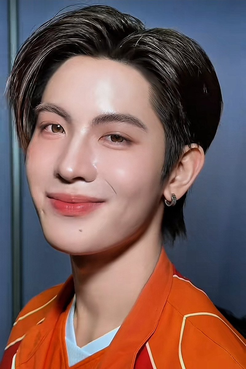 𝐅𝐈𝐑𝐒𝐓 𝐌𝐮𝐧𝐜𝐡𝐤𝐢𝐧. ₍ᐢ..ᐢ₎ tweet media