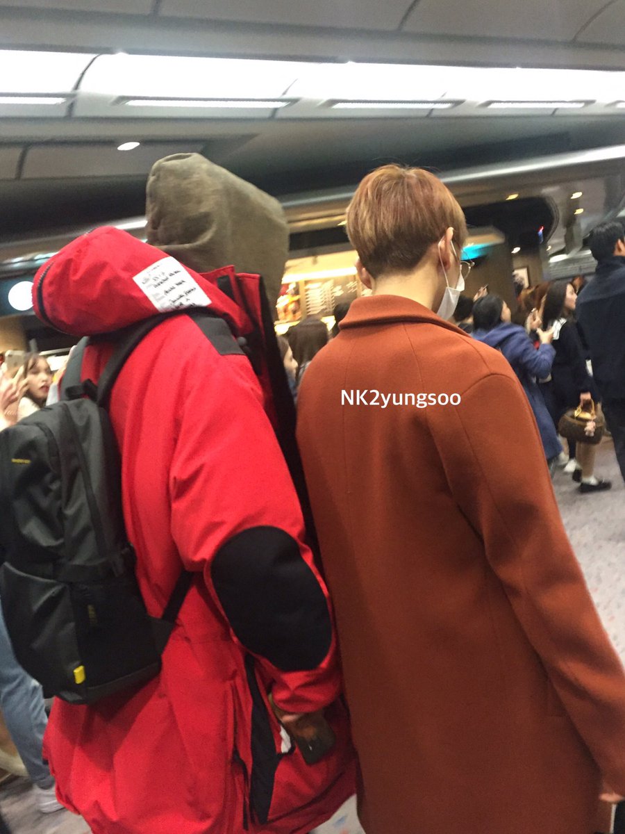tothemoonandbaek tweet media